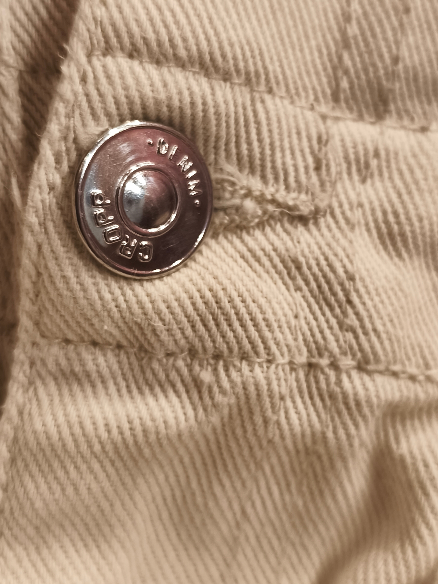 Cropp Denim High-Waisted Cargo Shorts Cream Off-White Paperbag Waist Size 36/S