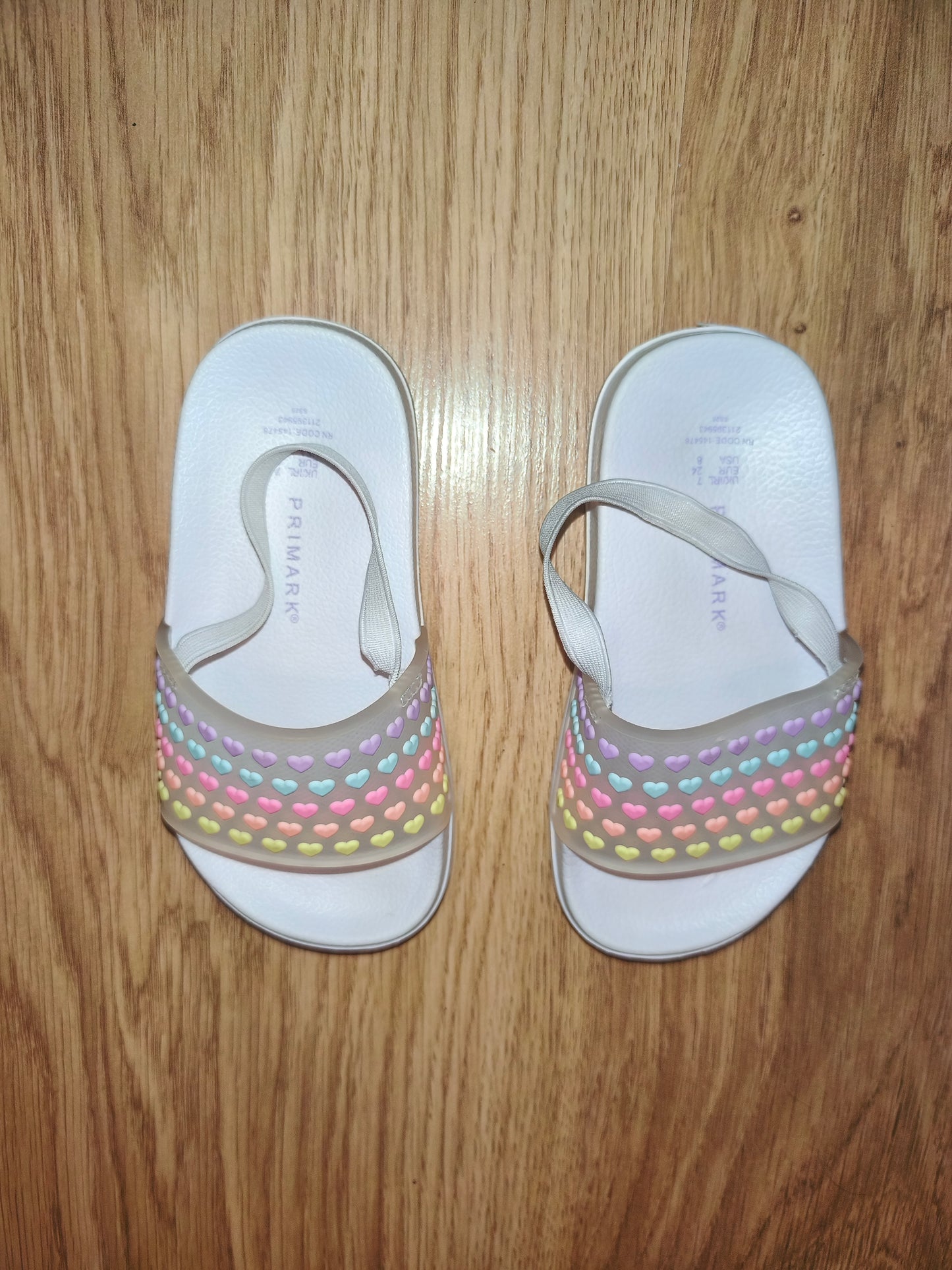 Primark Girls Rainbow Pastel Heart Sliders with Elastic Heel Strap – White (Size EU 24 / UK 7)