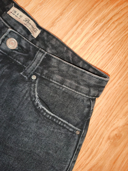 Denim Co. Women’s Black Distressed Denim Shorts – Raw Hem, Size 42 (EU)
