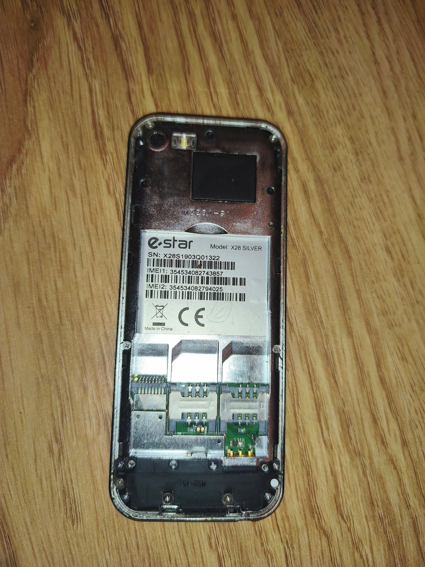 eStar X28 Silver Dual SIM Mobile Phone - Untested / For Parts Only (No Battery)