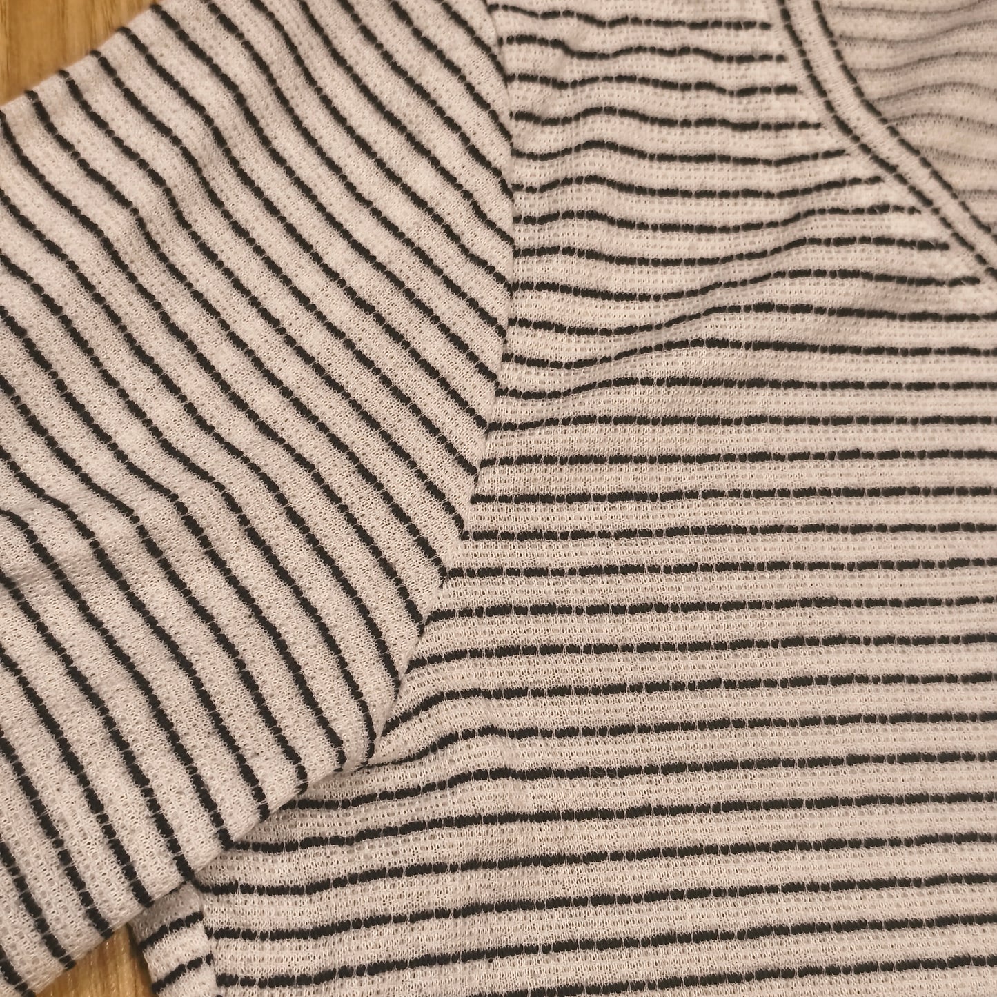 Womens Striped Long Sleeve Knit Top Size M White Black Lace Trim Hem Shirt