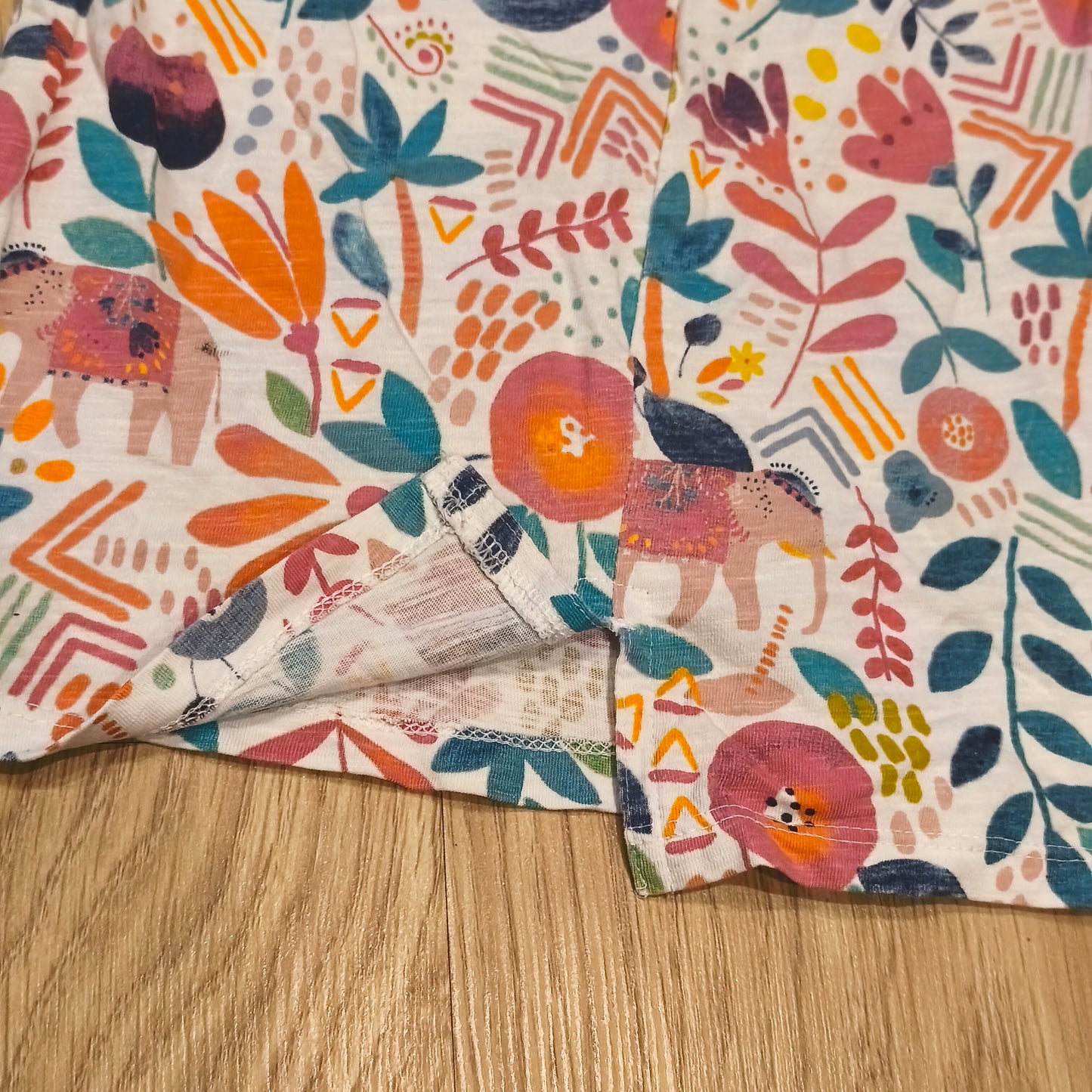 Tu Kids Girls Elephant Floral T-Shirt Top Flutter Sleeve Size 5-6 Yrs 110-116cm