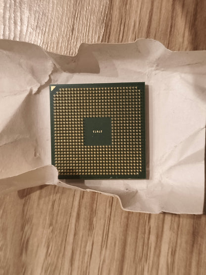 AMD Sempron 2500+ 1.4GHz CPU Processor Socket 754 SDA2500AIO3BX Vintage Retro PC