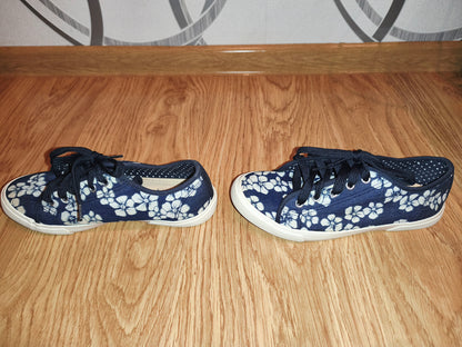 Mantaray Women's Blue Floral Canvas Trainers / Plimsolls – EUR 37 (UK 4)