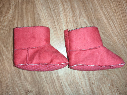 Baby Pink Faux Suede Winter Booties – Warm Fleece Lined (6–9 Months)