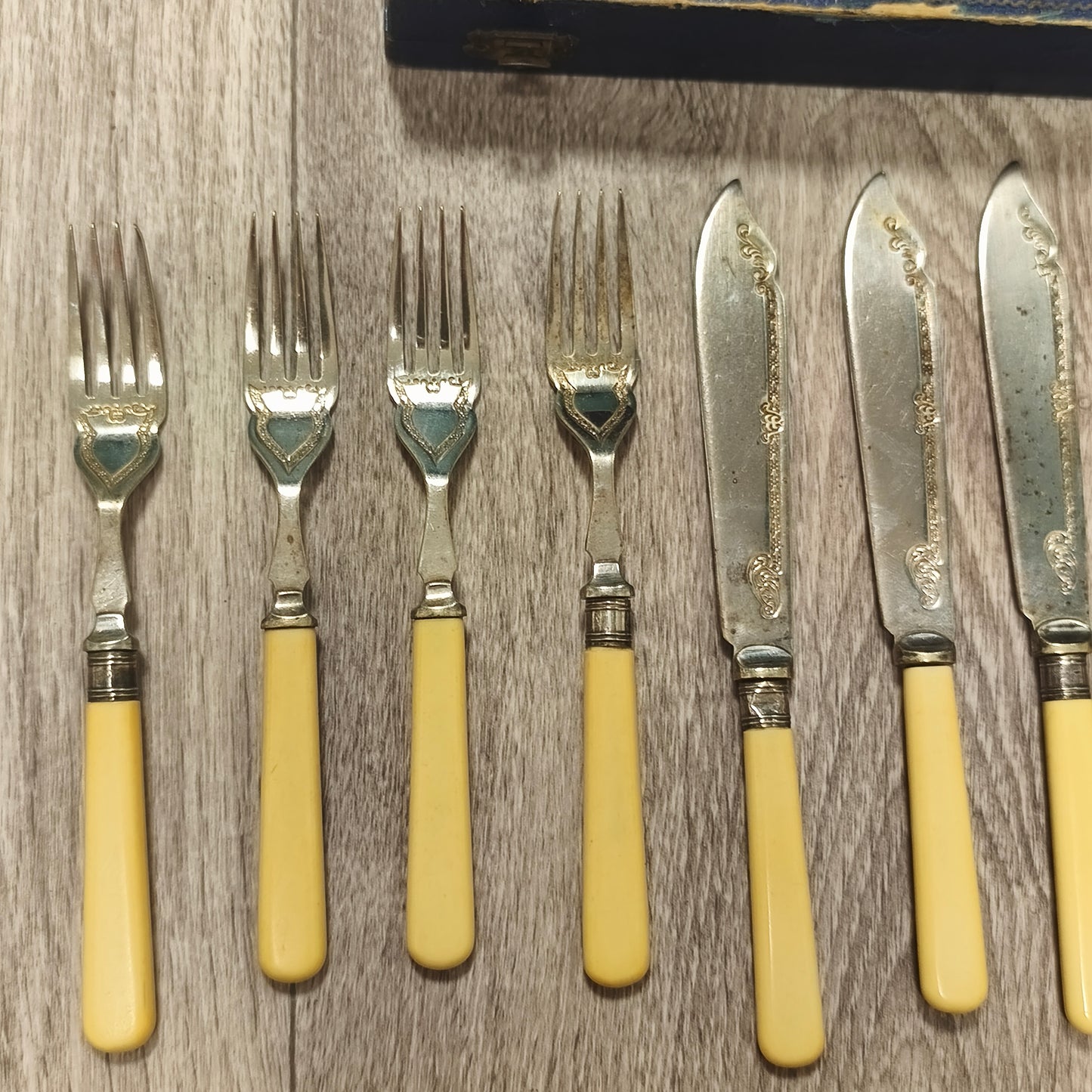 Vintage EPNS Silver Plated Fish Cutlery Set 6 Knives 6 Forks Cased 1939 Gift