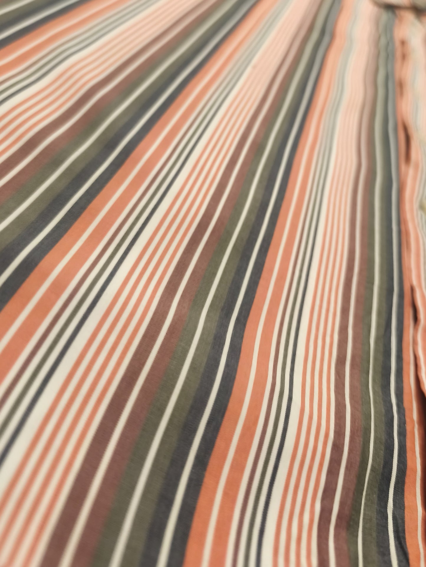 Tommy Hilfiger Shirt Mens Large Custom Fit Long Sleeve Multi Stripe Cotton Logo