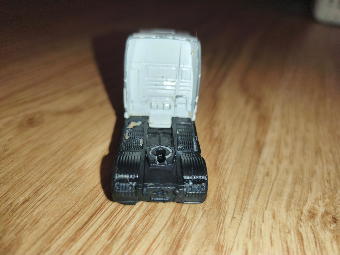 Vintage MAN TGX / TGA Tractor Unit "Tesco" Promotional Die-Cast Truck – White (Play-Worn)