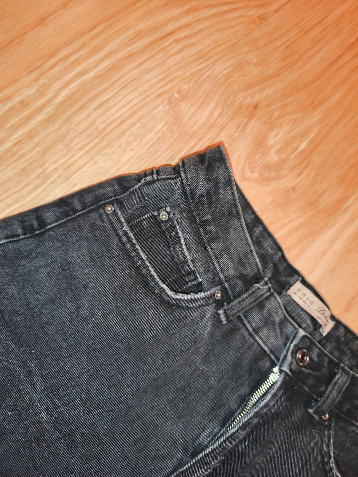 Denim Co. Women’s Black Distressed Denim Shorts – Raw Hem, Size 42 (EU)