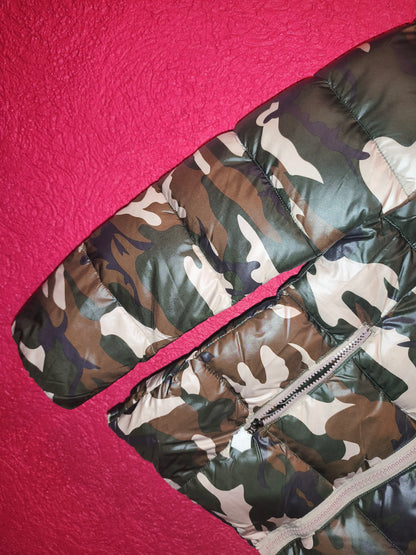 Monte Cervino Women's Camouflage Lightweight Puffer Jacket – Size M (NWT)