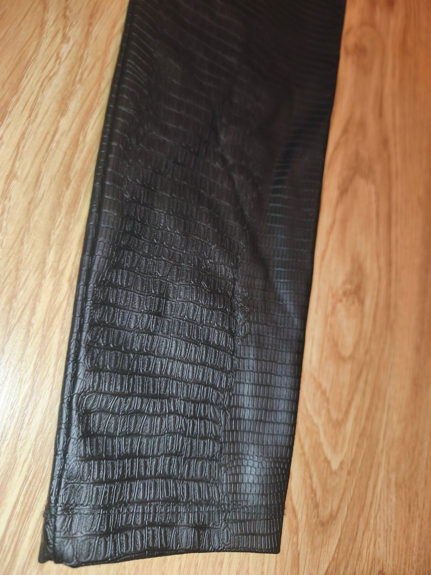MOHITO Women's Black Croc-Embossed Faux Leather Skinny Trousers – Size XS