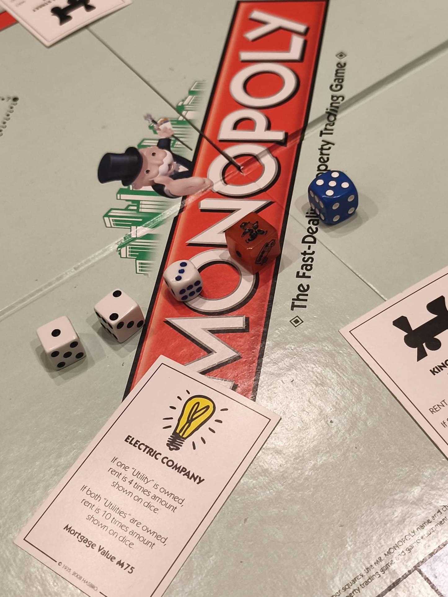 Monopoly Board Game - 2008 Speed Die Edition (with 12 Bonus Tokens)