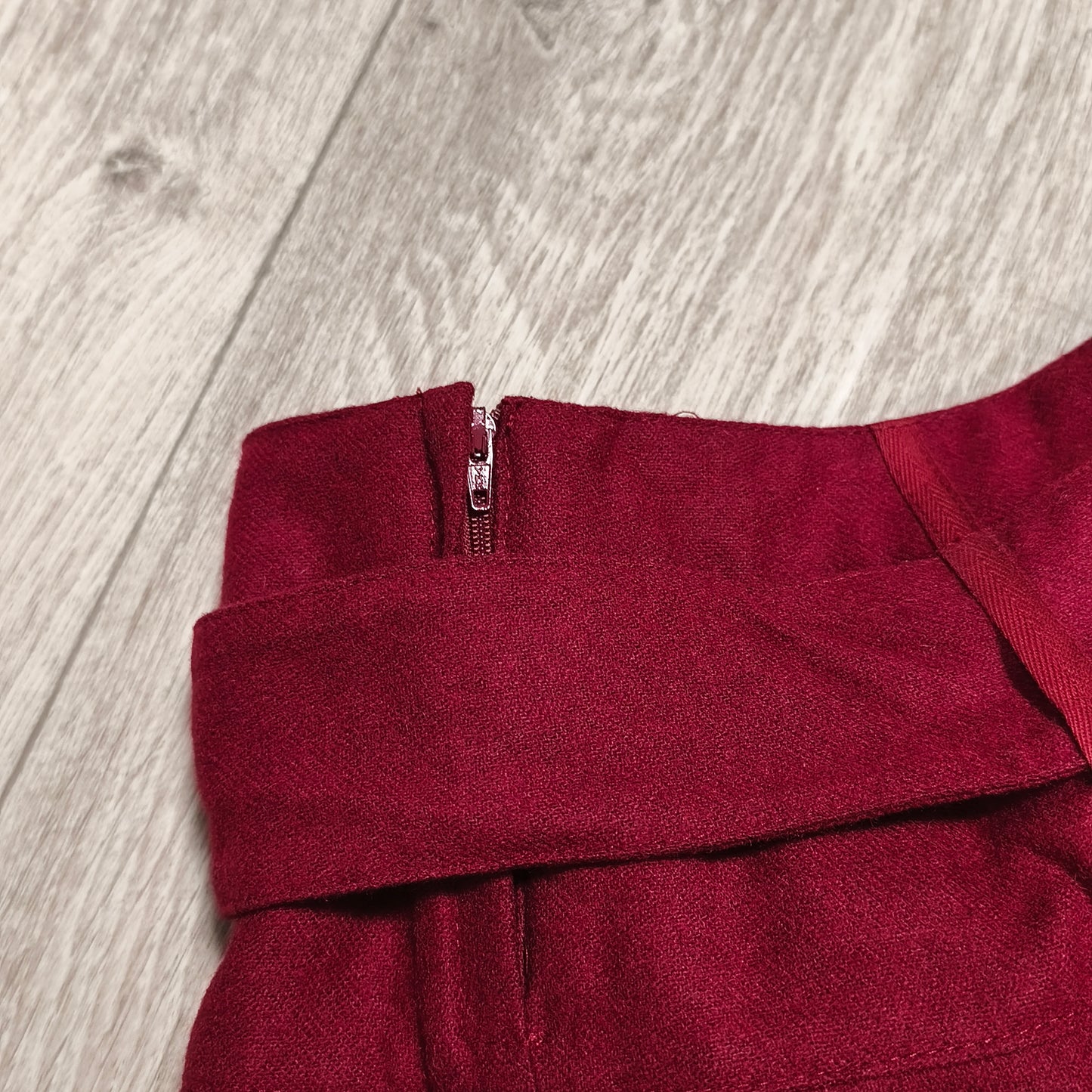 Topshop Womens Burgundy Red Wool Blend Belted Mini Skirt Size UK 8 EUR 36