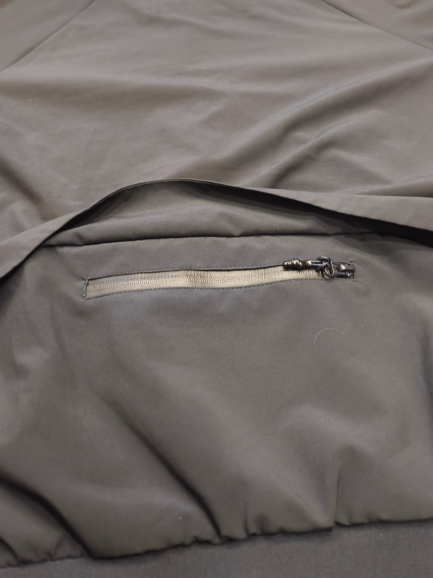 Zara Man Tech Hooded Windbreaker Pullover Jacket Black Side Zip Back Pocket M