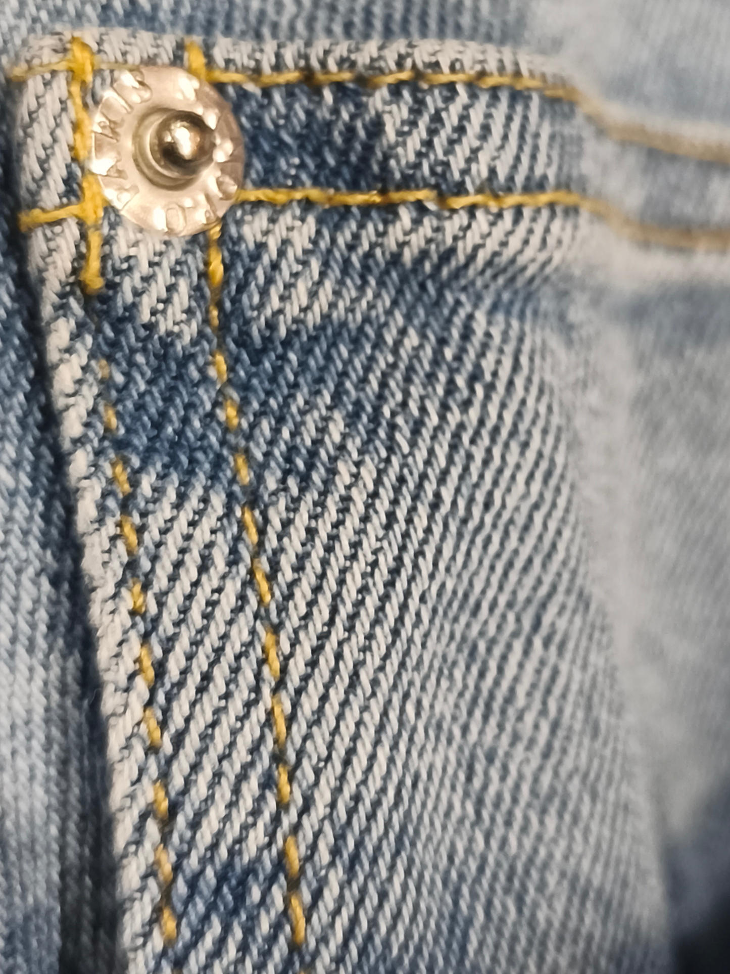 Sandro Paris Men’s Skinny Light Wash Denim Jeans Size 32 - Style P5547S-404