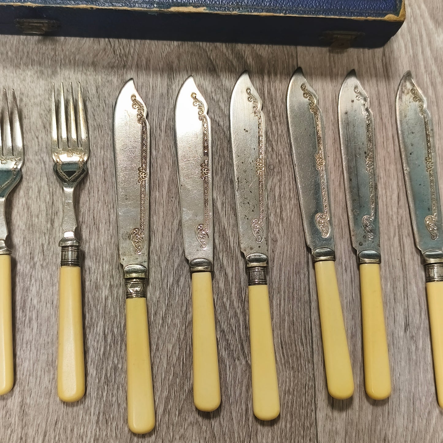 Vintage EPNS Silver Plated Fish Cutlery Set 6 Knives 6 Forks Cased 1939 Gift