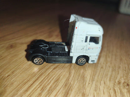Vintage MAN TGX / TGA Tractor Unit "Tesco" Promotional Die-Cast Truck – White (Play-Worn)