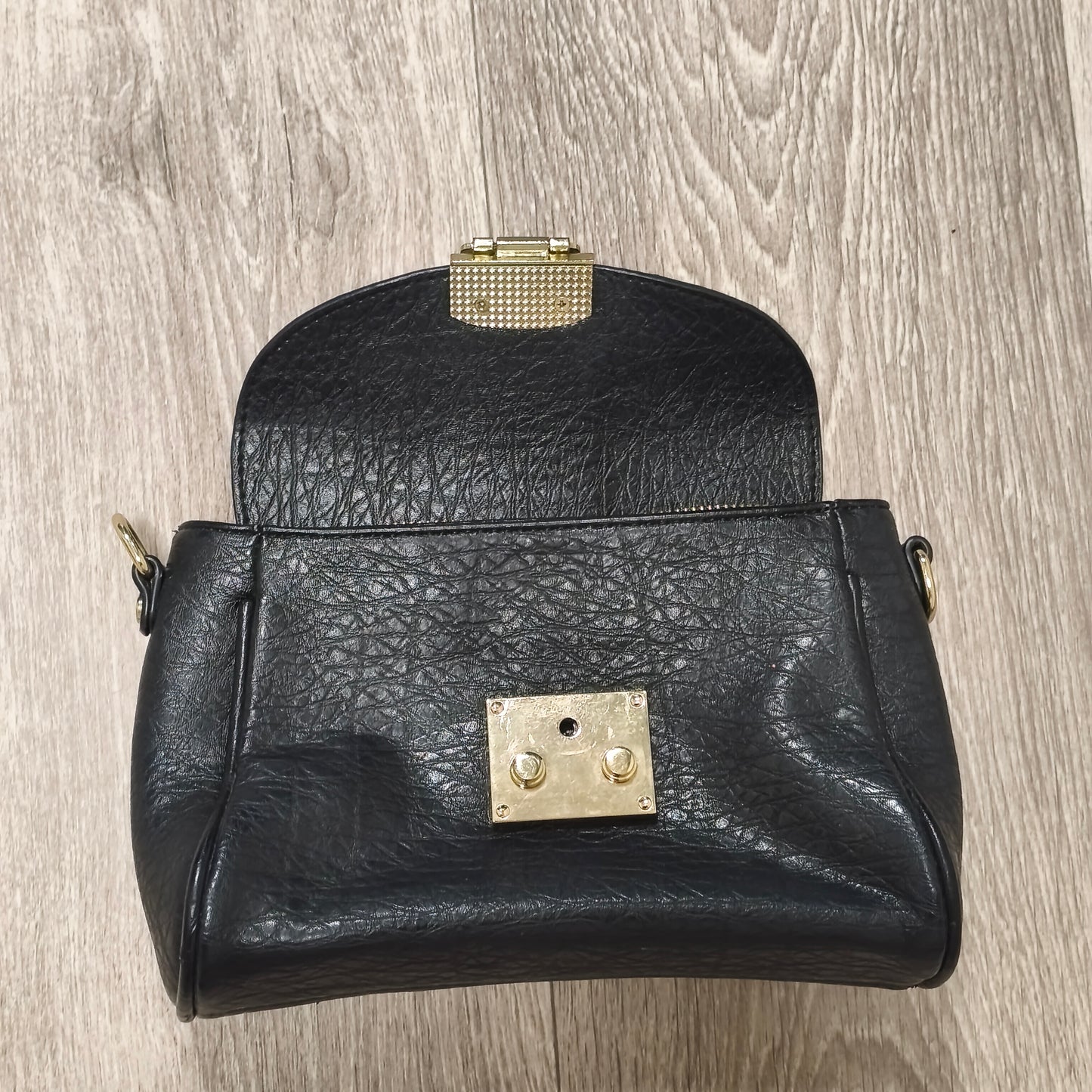 Black Textured Faux Leather Flap Crossbody Shoulder Bag Gold Hardware Lock