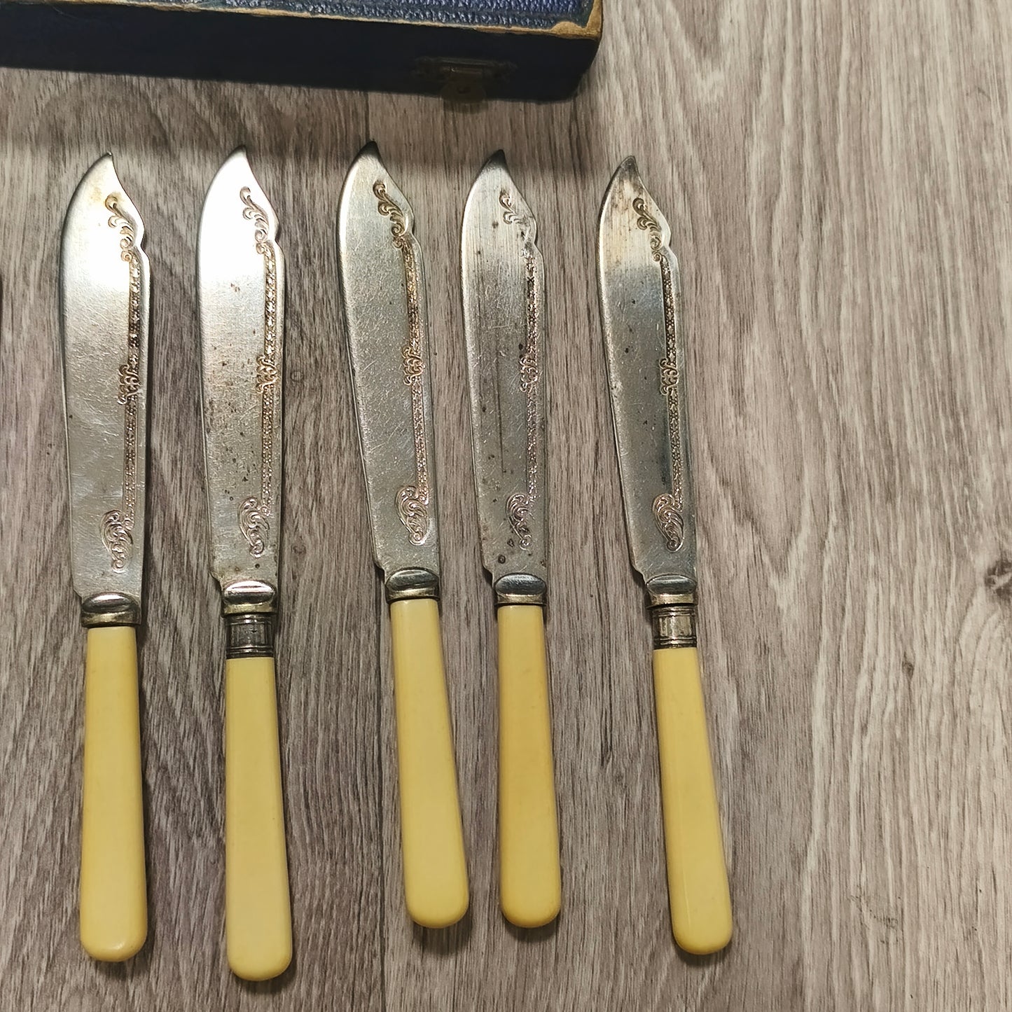 Vintage EPNS Silver Plated Fish Cutlery Set 6 Knives 6 Forks Cased 1939 Gift