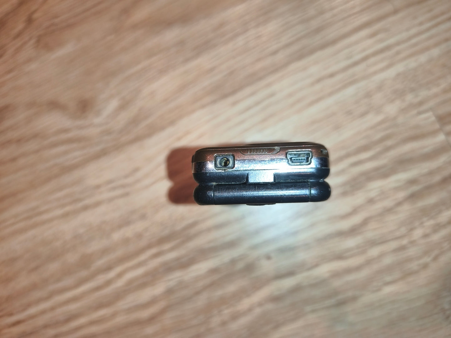 Vintage Nokia 7390 L'Amour Collection – Bronze/Brown (Partially Working / Main Screen Faulty / For Repair)