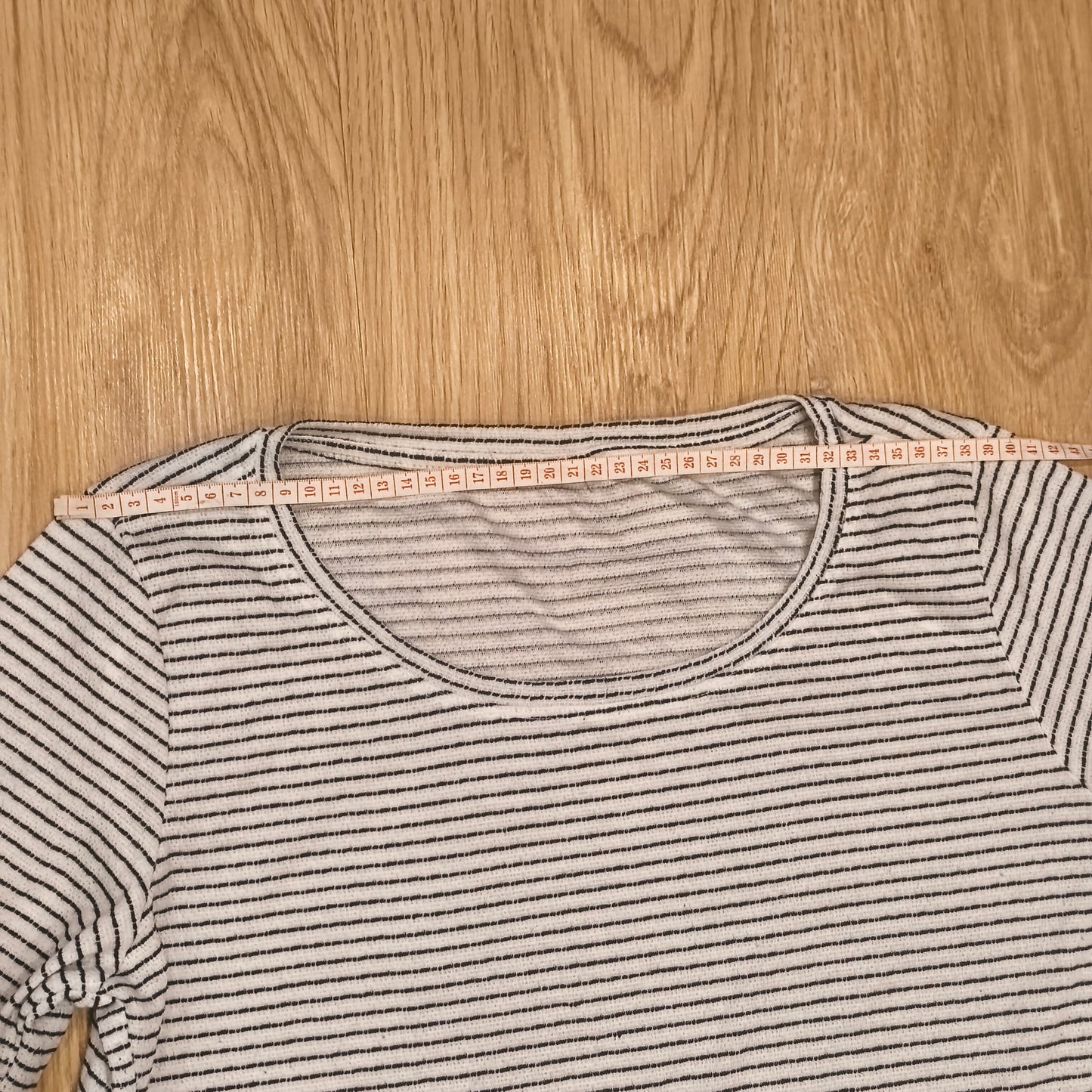 Womens Striped Long Sleeve Knit Top Size M White Black Lace Trim Hem Shirt