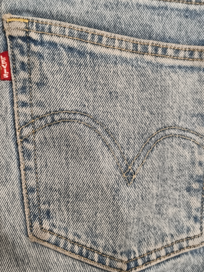 Levi's Premium 501 Crop 25x30 Light Distressed