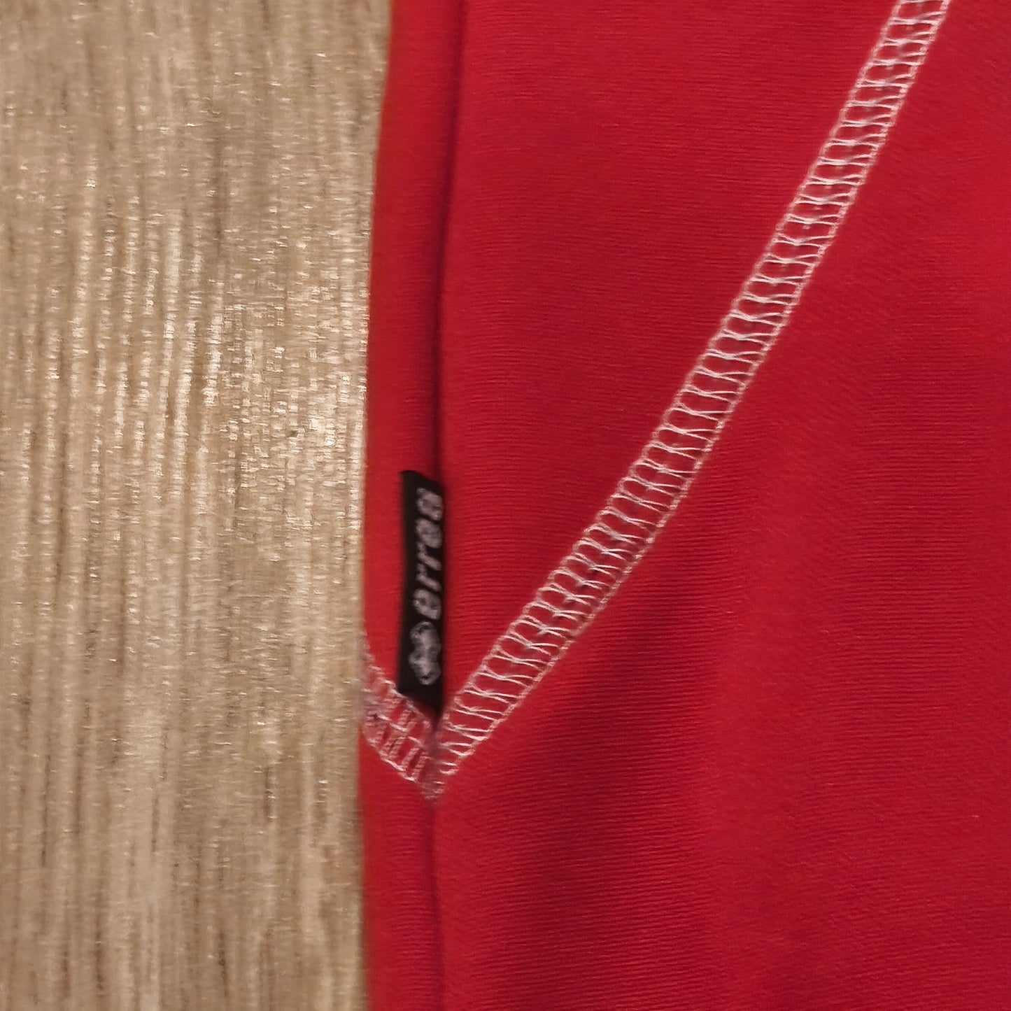 Errea SV ARC Alphen Aan Den Rijn Red Soccer Training Top Sweatshirt Mens XL