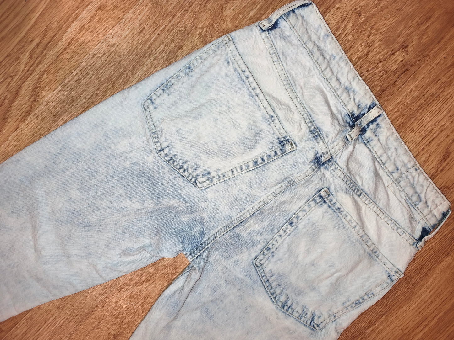 Gap Acid Wash Boyfriend Jeans Distressed Style Denim Size 27