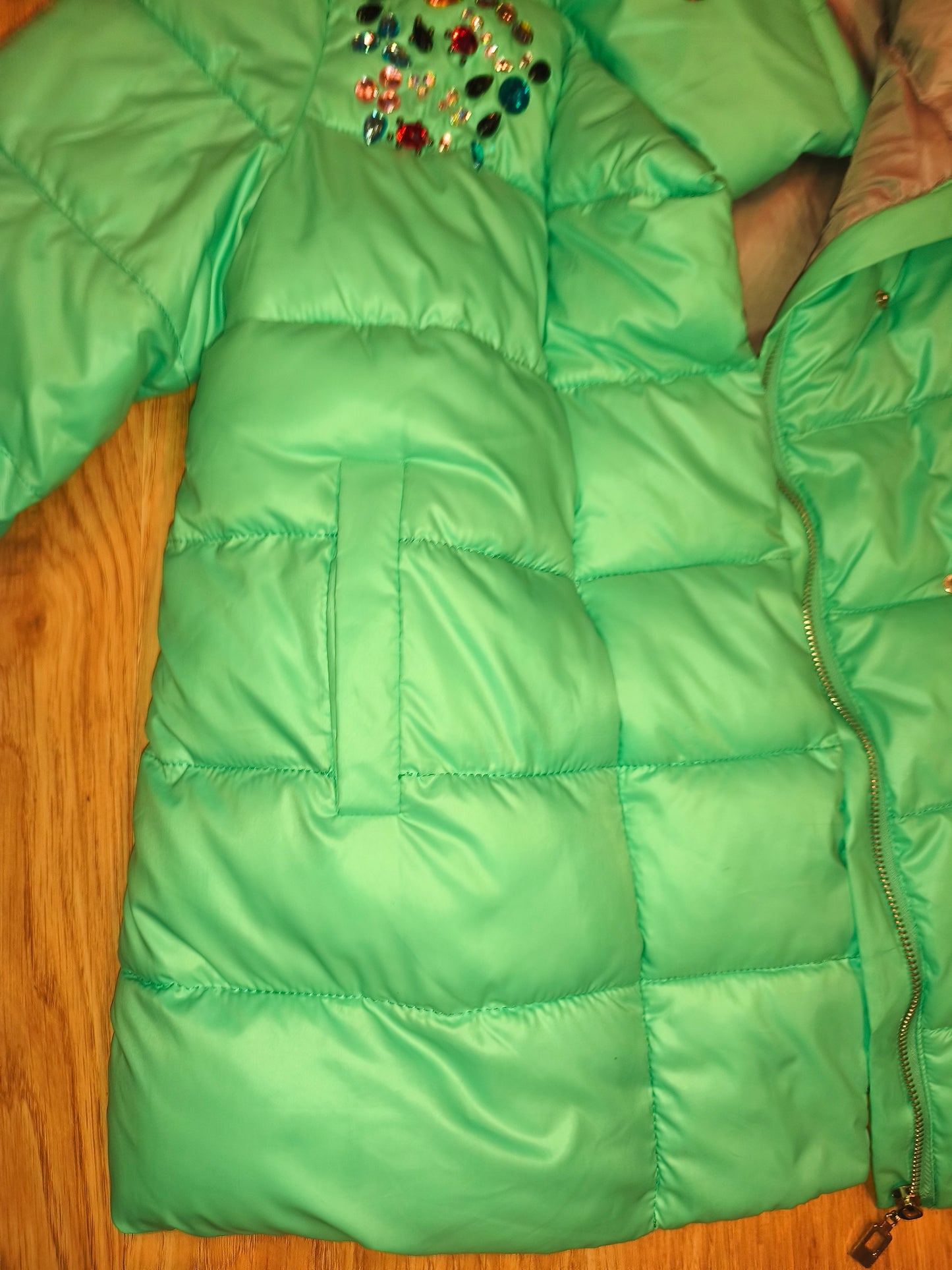 Qi Hong Yun Embellished Puffer Jacket - Mint Green/Teal Gem Accent (Size XXL / fits L-XL)