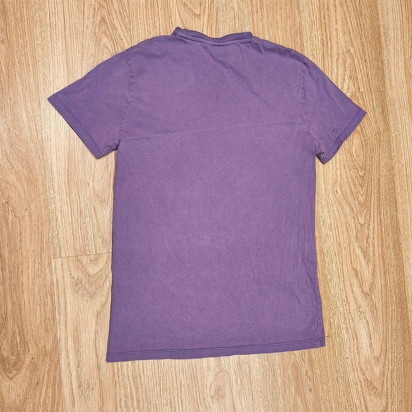 NBA Los Angeles Lakers LeBron James #6 Graphic T-Shirt Purple Mens Size XS
