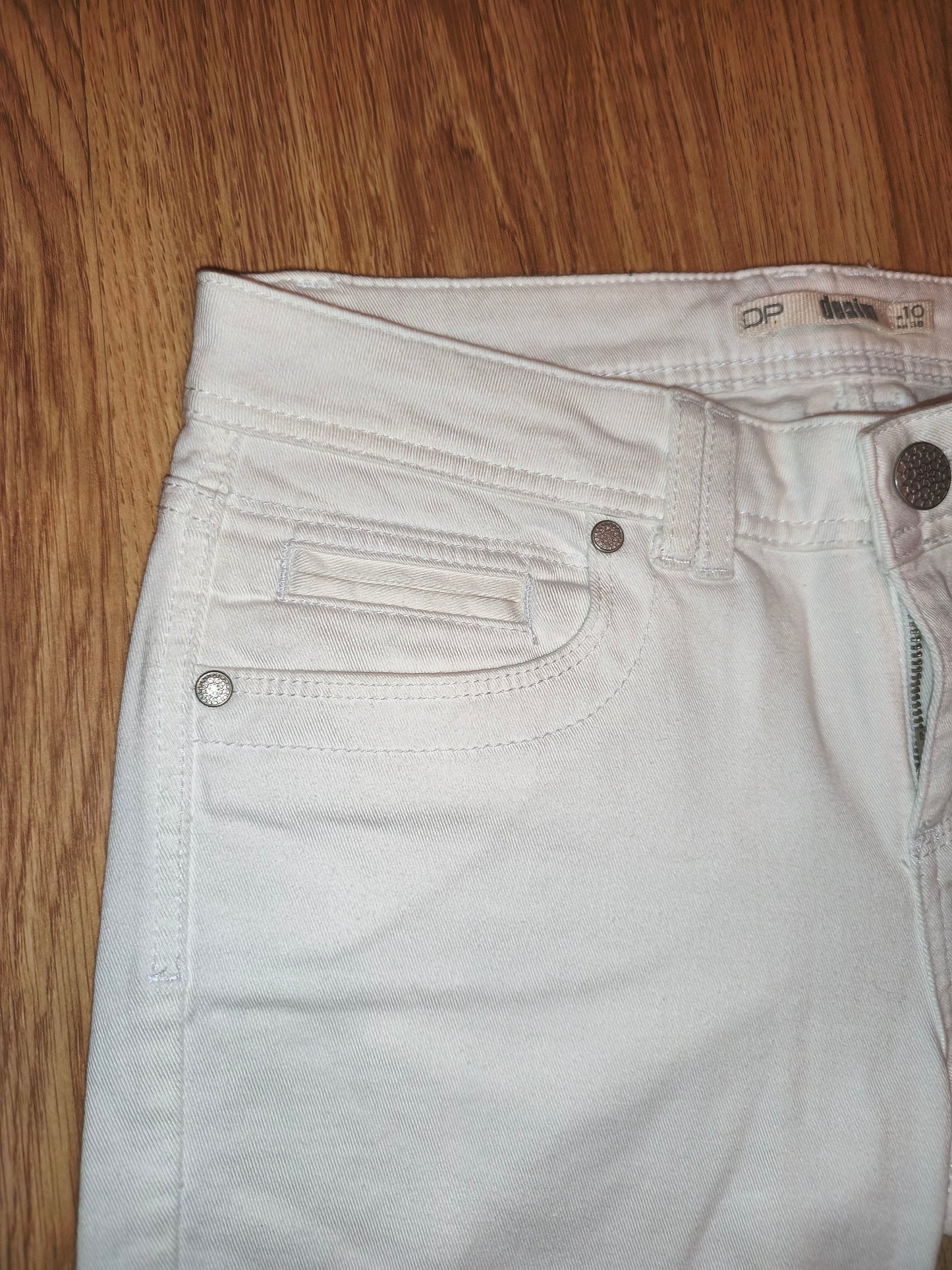 Dorothy Perkins Women’s White Slim-Fit Denim Jeans – Size 38 (EU/10 UK)