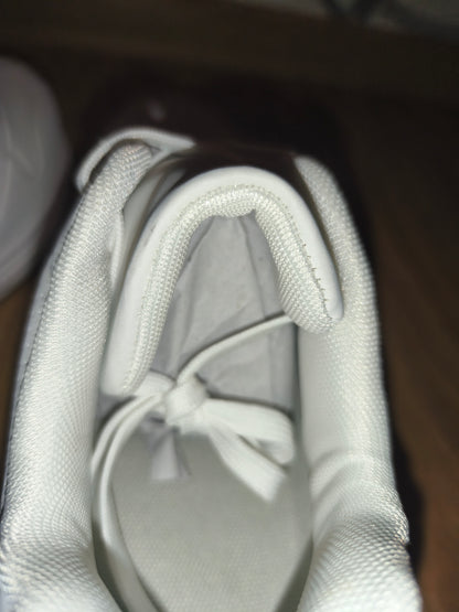 All-White Air Cushion Low-Top Sneakers / Athletic Shoes – Size EU 44