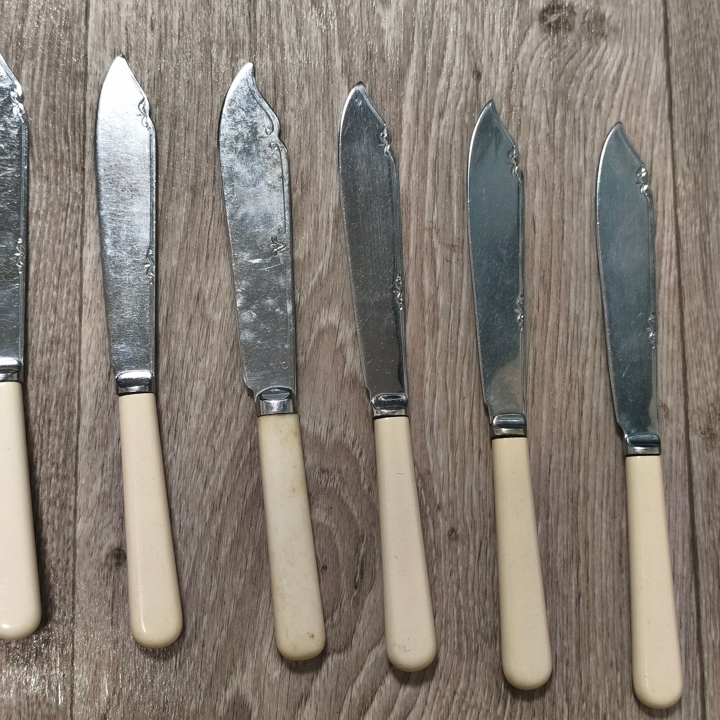 Vintage Sheffield Chrome Plate Cased Fish Cutlery Set 12Pc Faux Bone Knives Fork