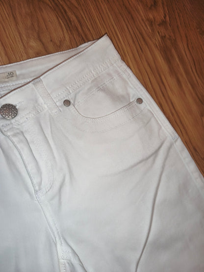 Dorothy Perkins Women’s White Slim-Fit Denim Jeans – Size 38 (EU/10 UK)