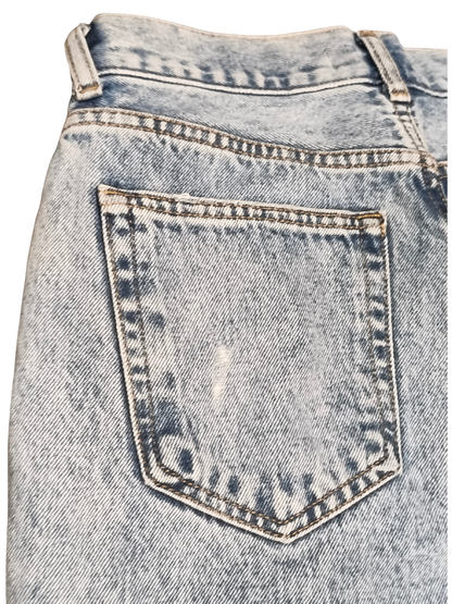 Pull&Bear High Waisted Distressed Mom Jeans Light Wash Blue Size 4 / 36 / 26