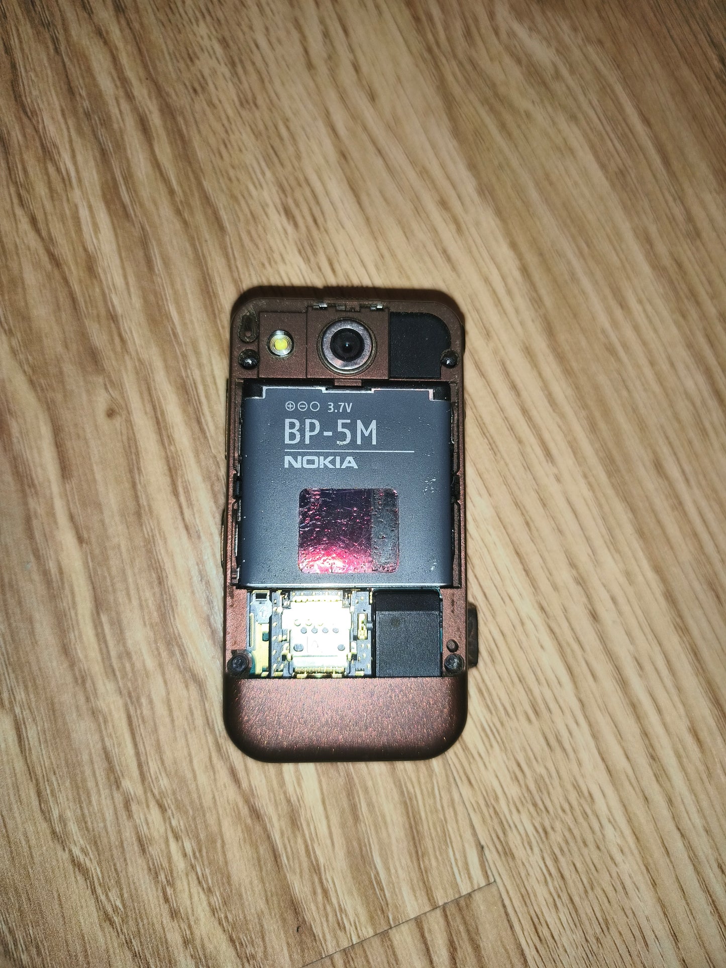 Vintage Nokia 7390 L'Amour Collection – Bronze/Brown (Partially Working / Main Screen Faulty / For Repair)