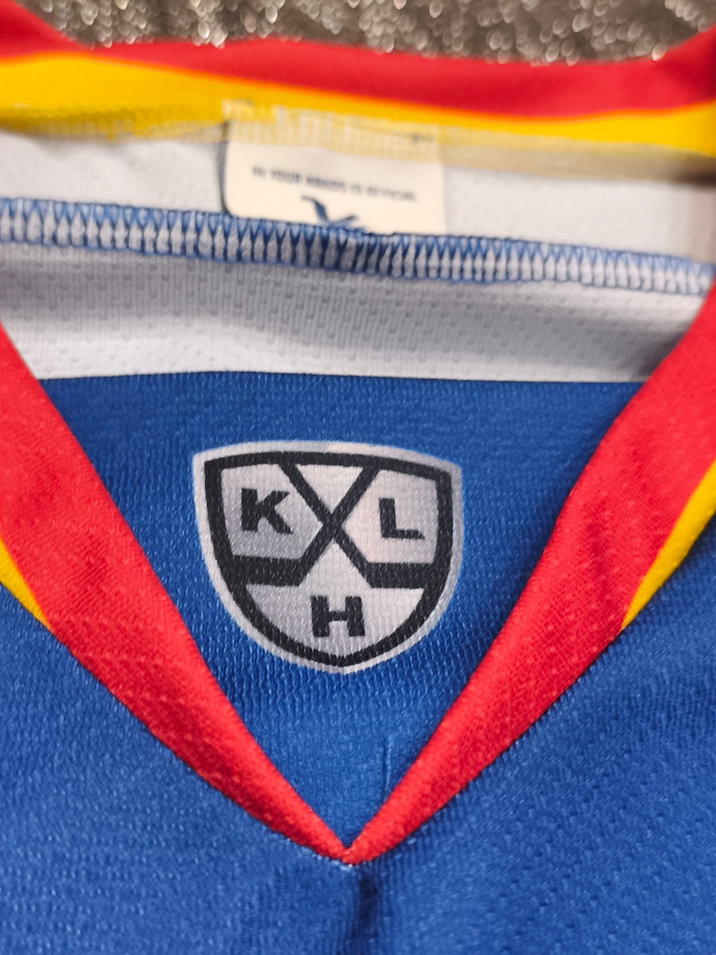 Jokerit Helsinki KHL Hockey Jersey #77 Rasanen Size M Autographed Signed Karren