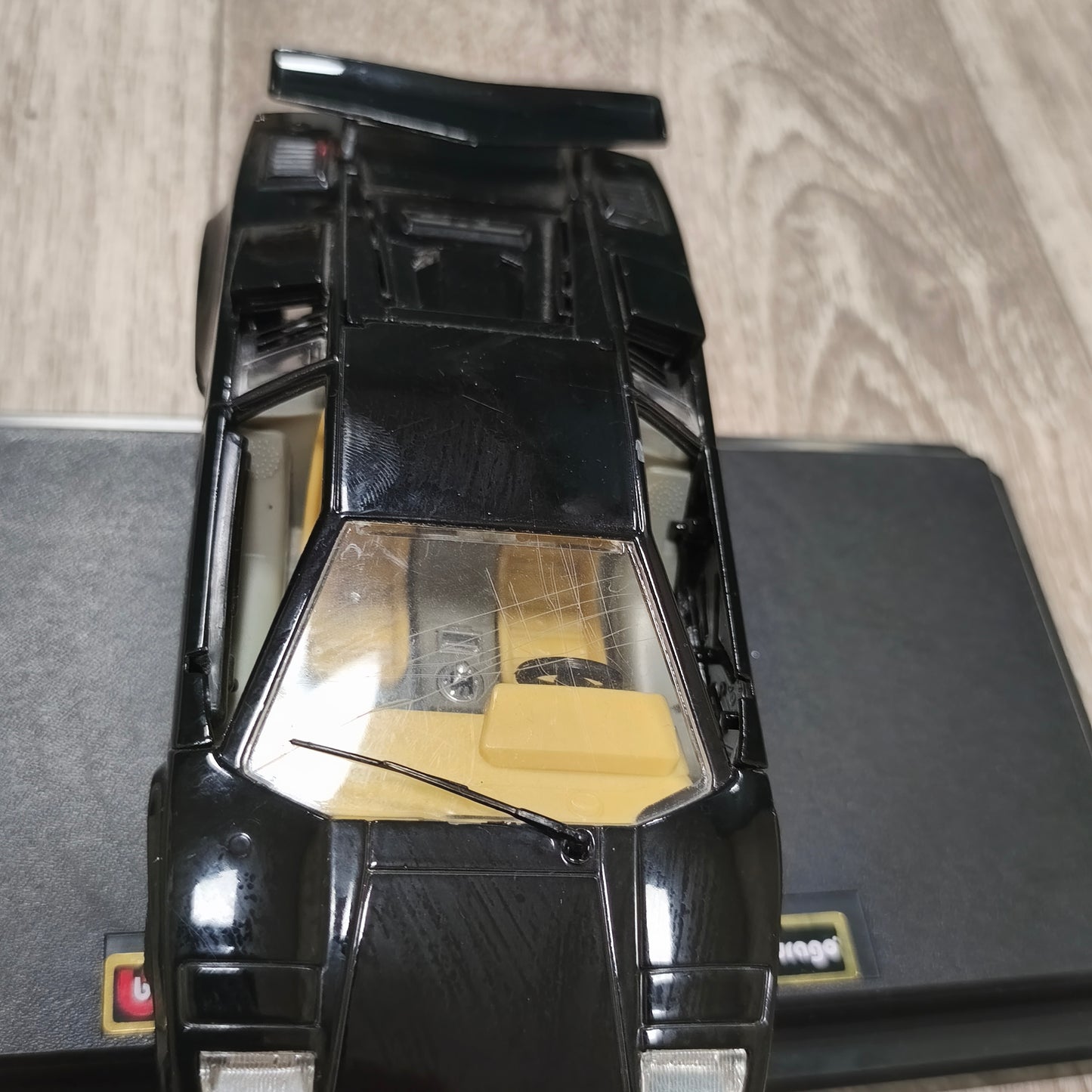 Bburago Lamborghini Countach 5000 1988 Black Diecast Model Car Base Italy
