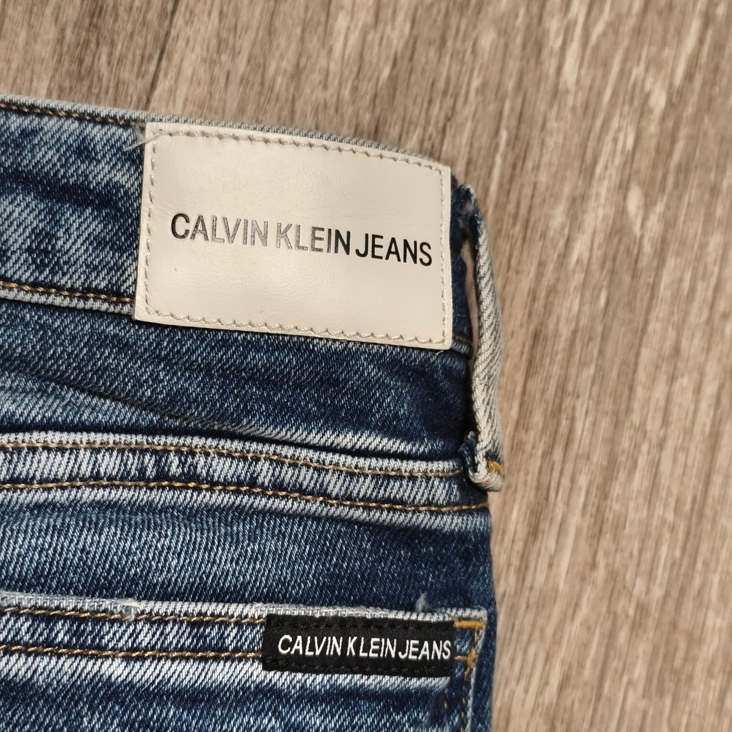 Calvin Klein Jeans Womens W25 L32 High Rise Skinny Blue Dip Dye Raw Hem Jeans