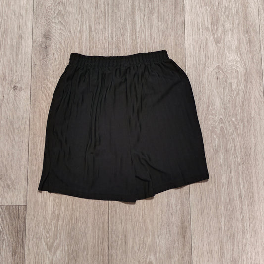 Tu Kids Unisex Black PE Sports Shorts Size 11 Years 146cm Elastic Waist