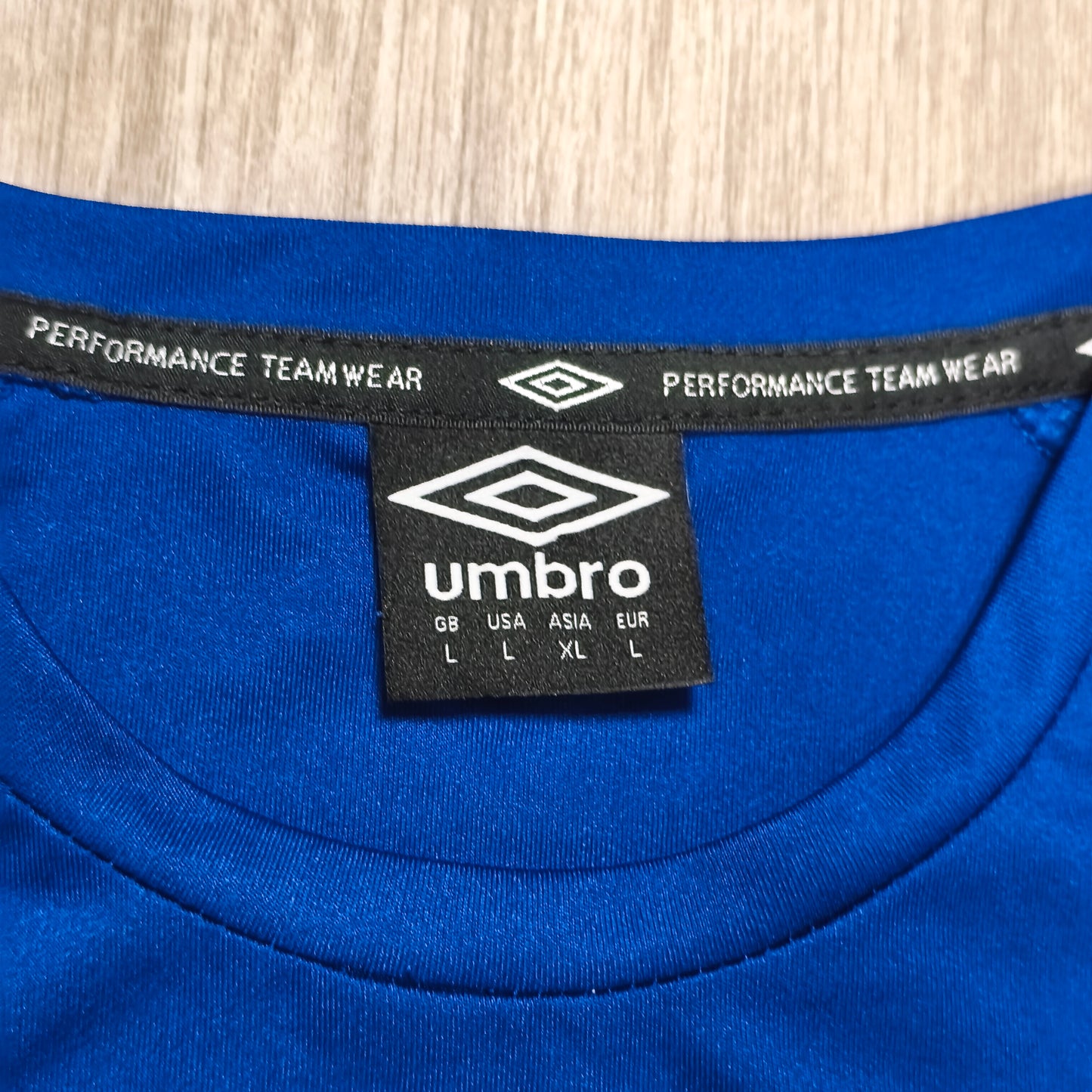 UMBRO IL Kvernbit Arrangør Mens T-Shirt Blue Size L NFF Football Soccer Jersey