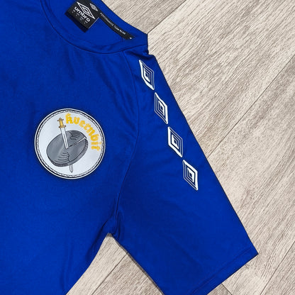 UMBRO IL Kvernbit Arrangør Mens T-Shirt Blue Size L NFF Football Soccer Jersey