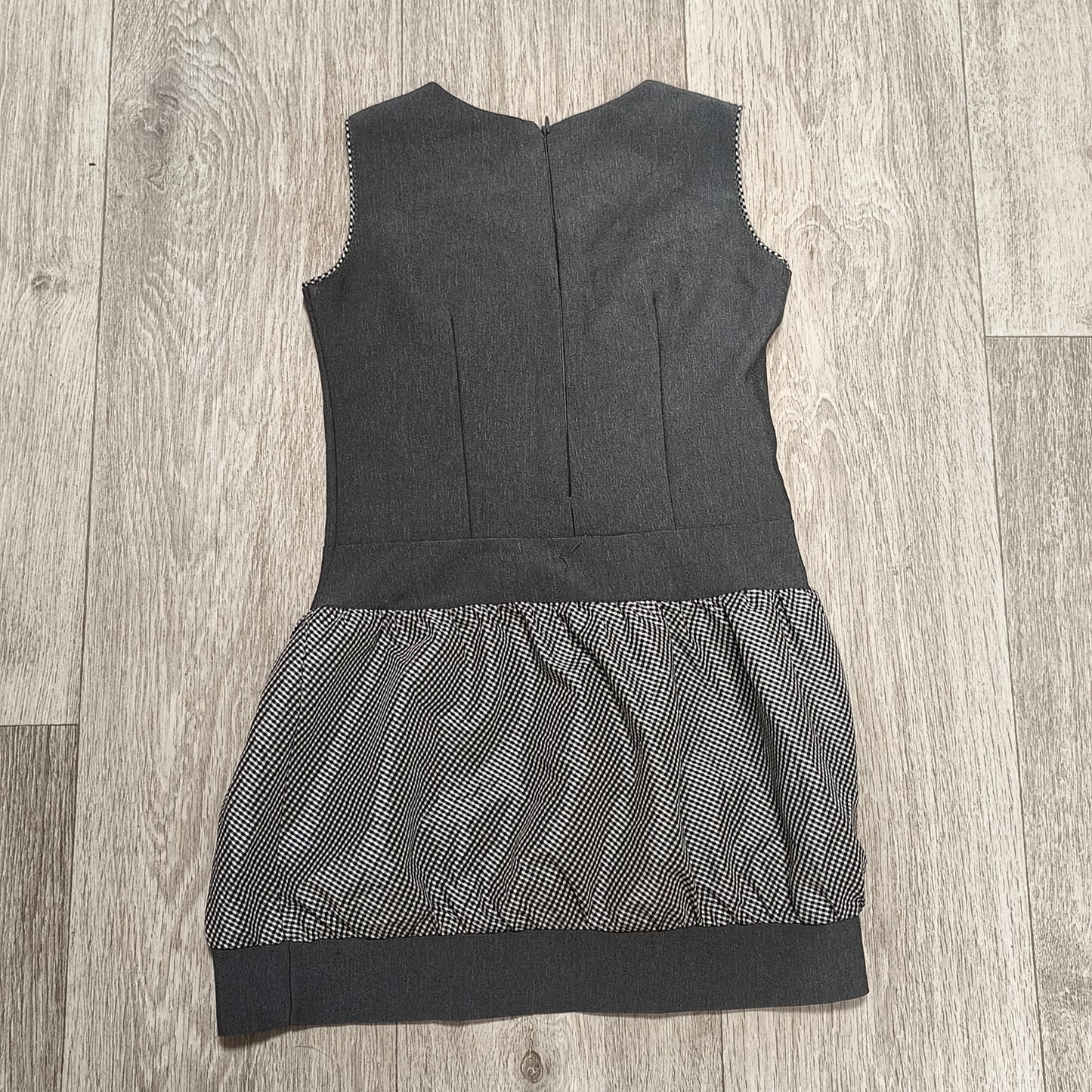Girls Dress Gray Black Gingham Checkered Sleeveless Size 128 7-8 Years