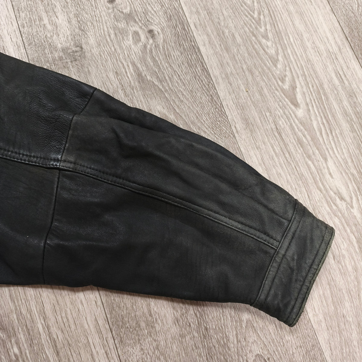 Vintage Black Leather Bomber Jacket Egyptian Art Lining Size 52