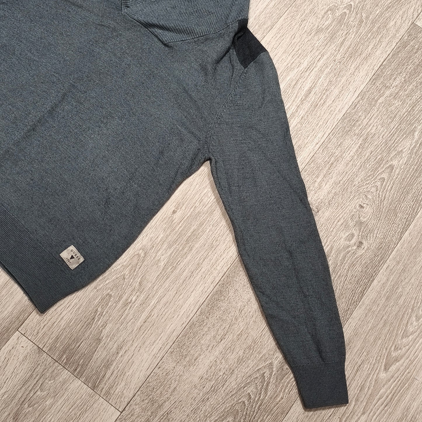 GUESS Men's Gray Wool Blend Shawl Collar Pullover Sweater Size M Patch Logo