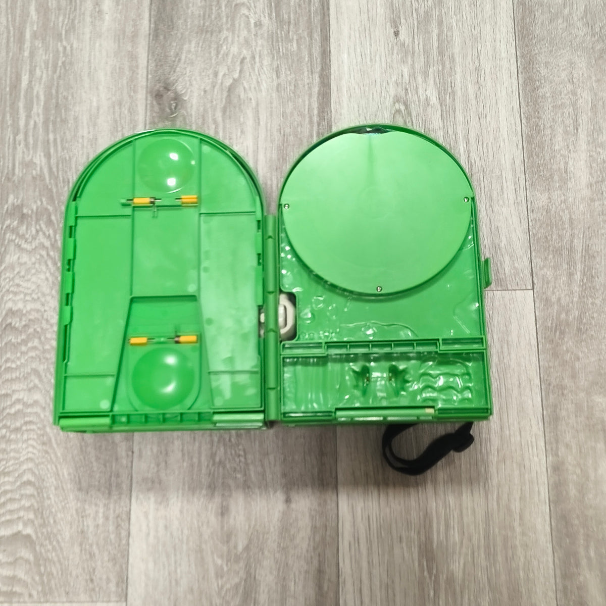 Official Pokémon Green Playset / Carry Case — Wicked Cool Toys — Rare / VG+