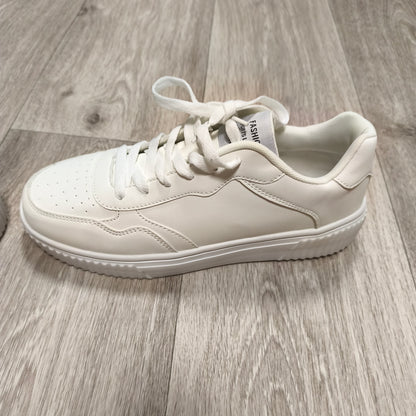 Women White Low Top Platform Sneakers Lace Up Skate Shoes Faux Leather Size 43