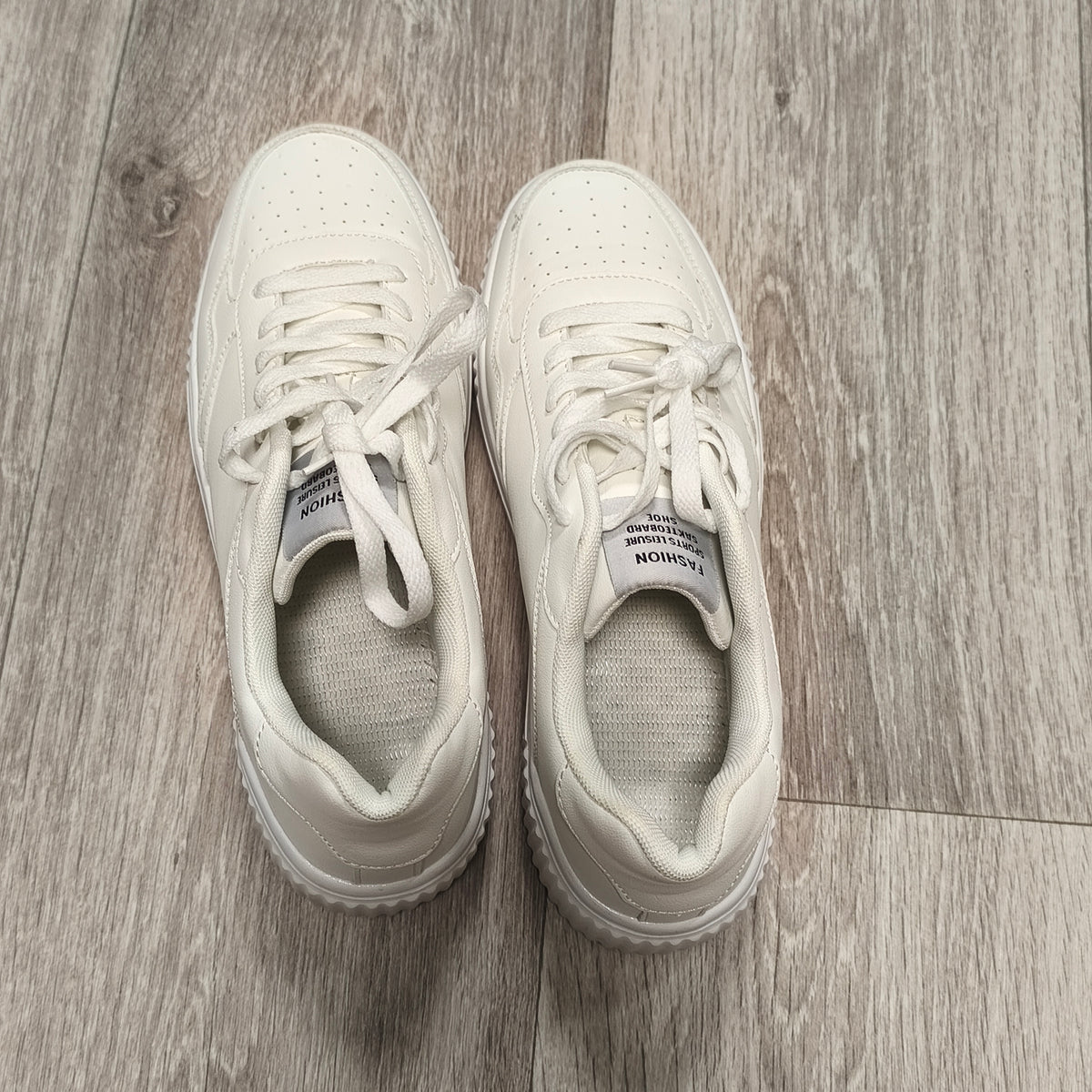 Women White Low Top Platform Sneakers Lace Up Skate Shoes Faux Leather Size 43