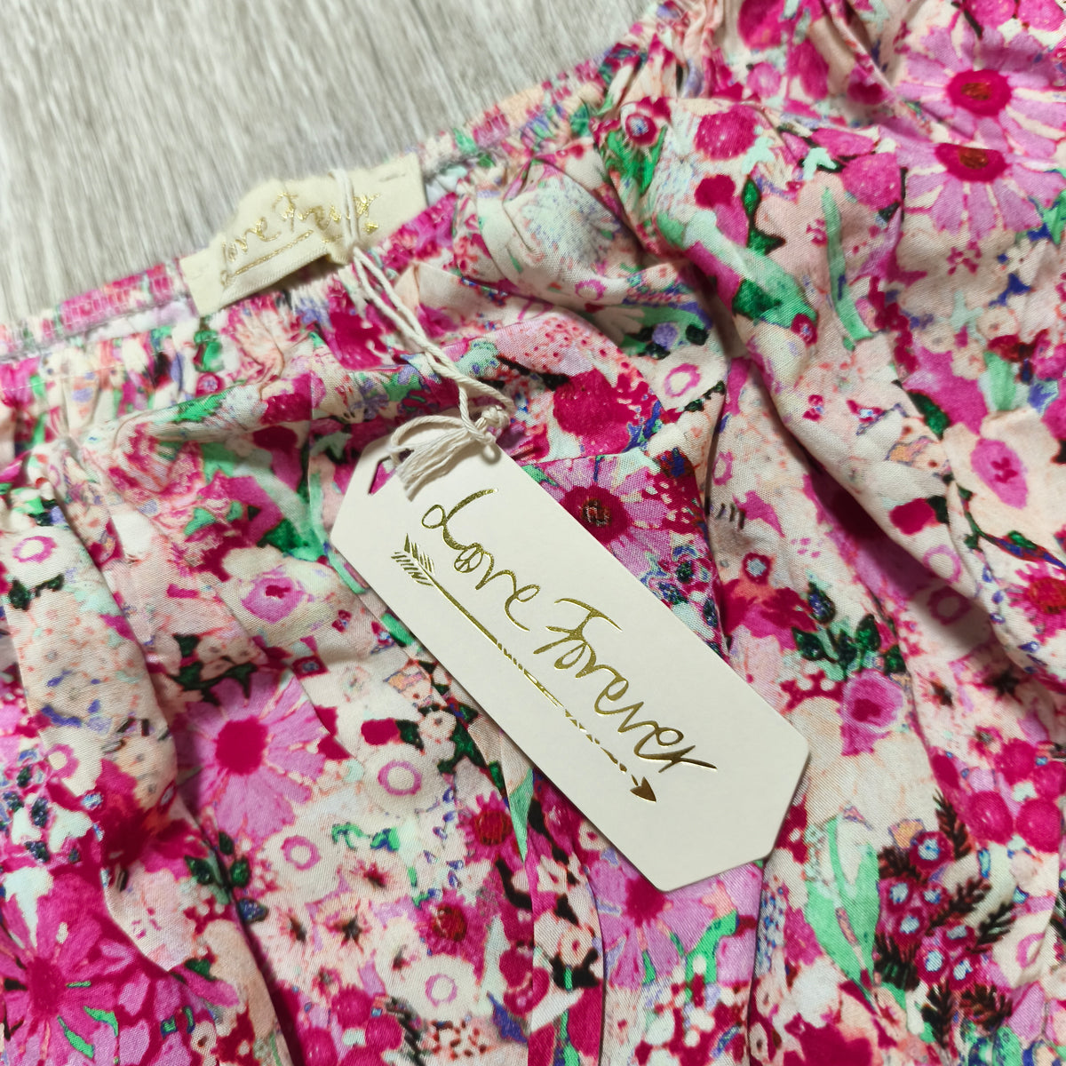 Love Forever Stella Top XS Pink Floral Off Shoulder Crop Blouse Viscose NWT