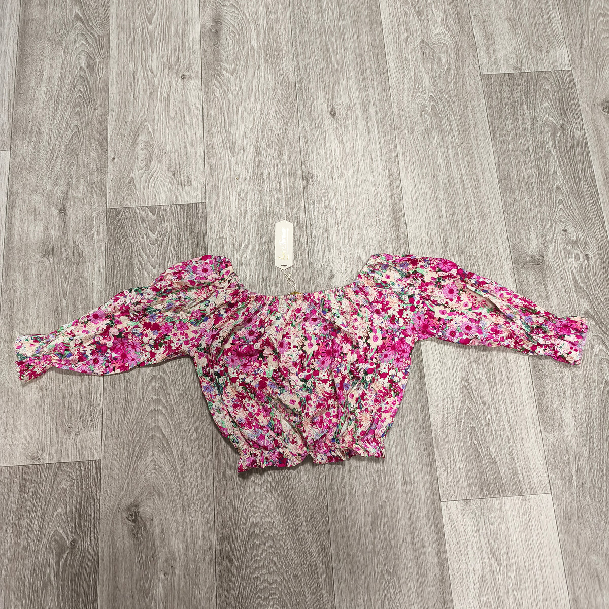 Love Forever Stella Top XS Pink Floral Off Shoulder Crop Blouse Viscose NWT